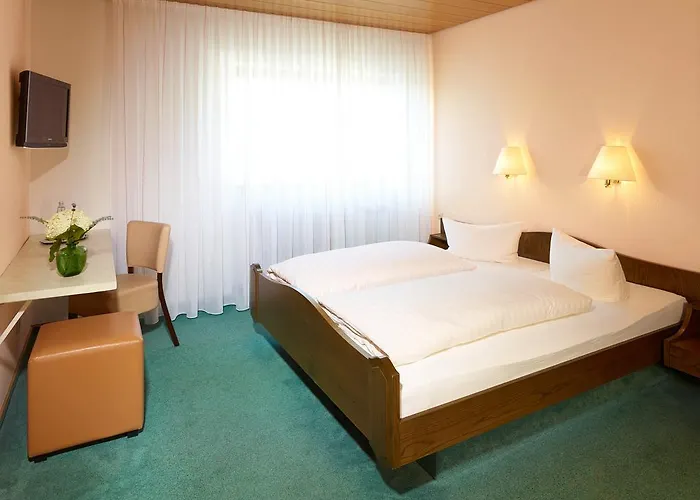 Loesch Pfaelzer Hof Hotel Römerberg